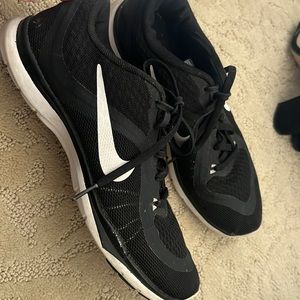 size 6 nike flex tr6